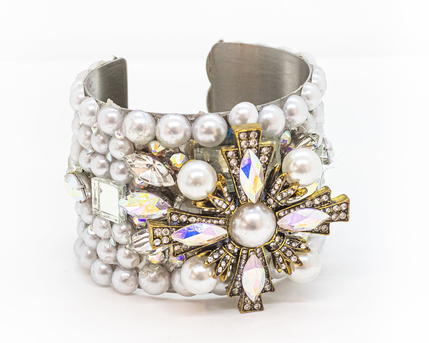 IC-Pearls Of Hope Hard Cuff Bracelet